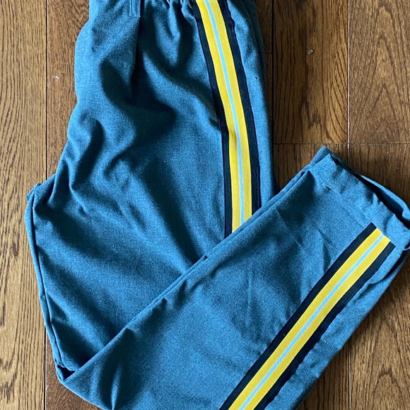 Elastic Waist Chino pants - Picture 3 of 4